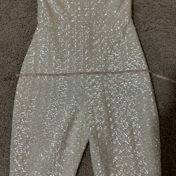 Lucinda White Jumpsuit SM (6) - Picture 15 of 15
